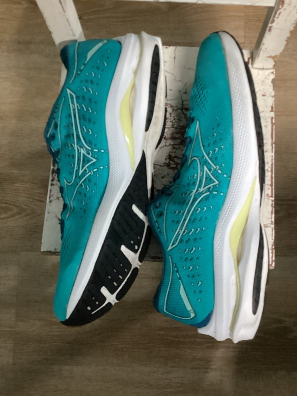 Mizuno Wave Rider 25 Women’s Teal and Pink Running Sneakers Size 10.5 - Picture 3 of 7